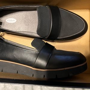 Black Dr Scholl’s loafers